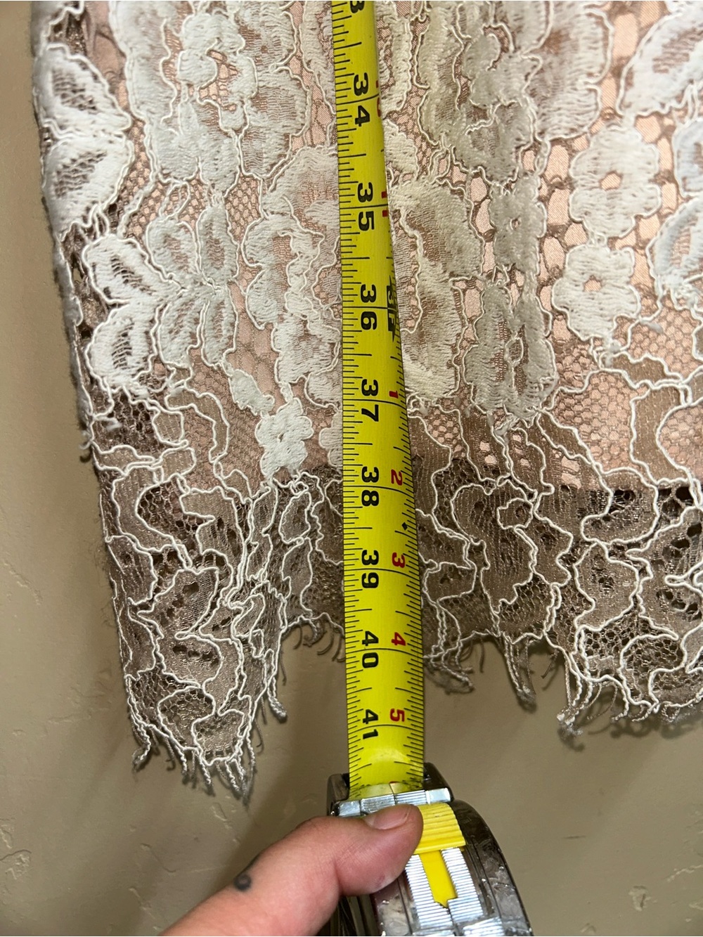🔥5/$35🔥 Eliza J Lace Midi Dress in Champagne | Size 6 - Picture 10 of 10